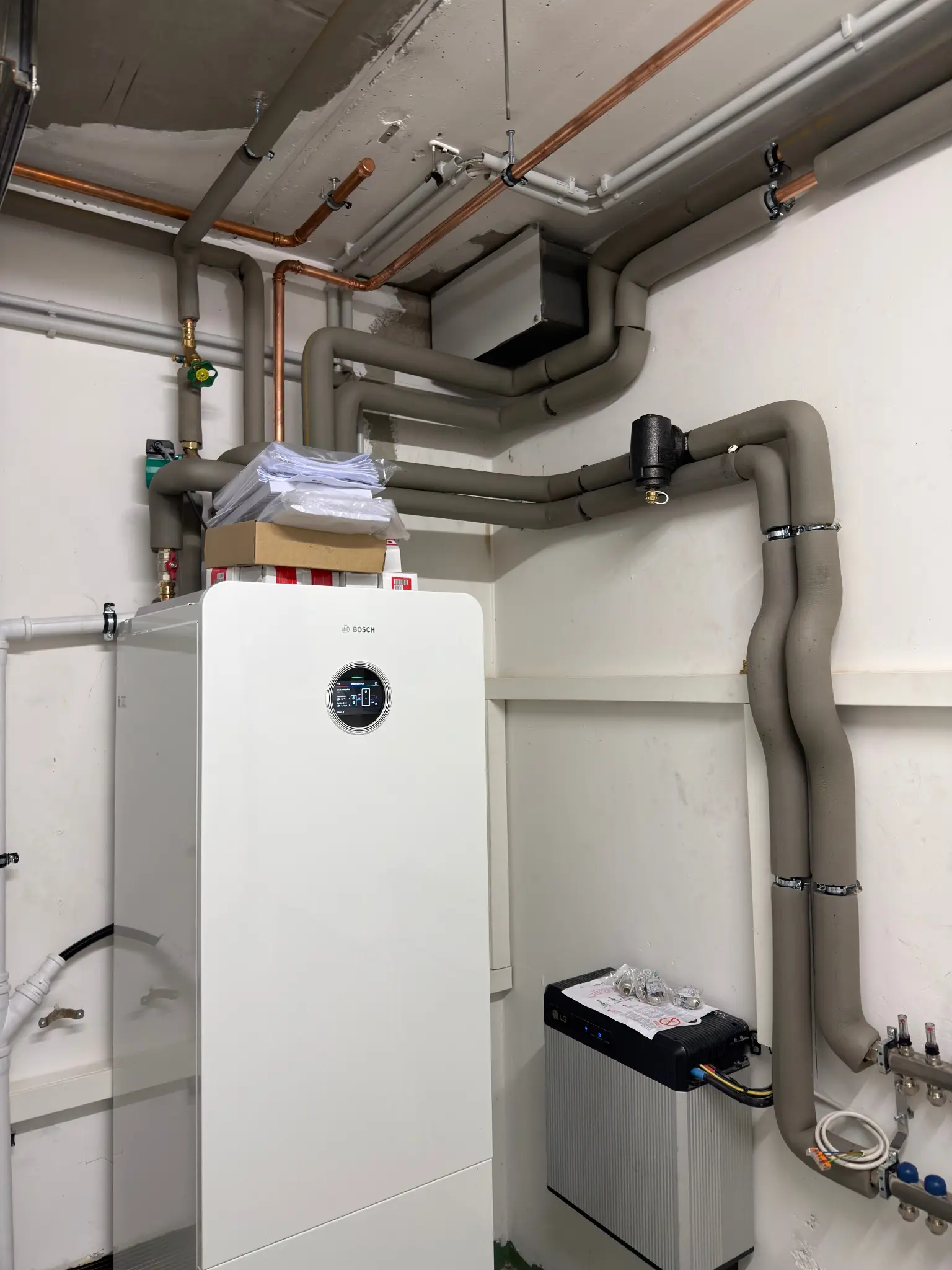 Bosch-Inneneinheit im Technikraum
